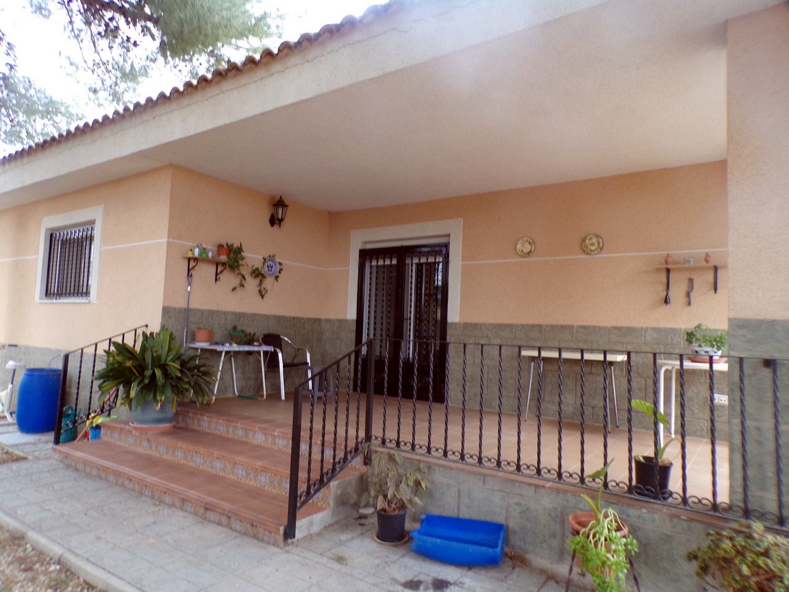 Country house with 3 bedrooms and 3 bathrooms in TIBI | Ref: SCH-5205