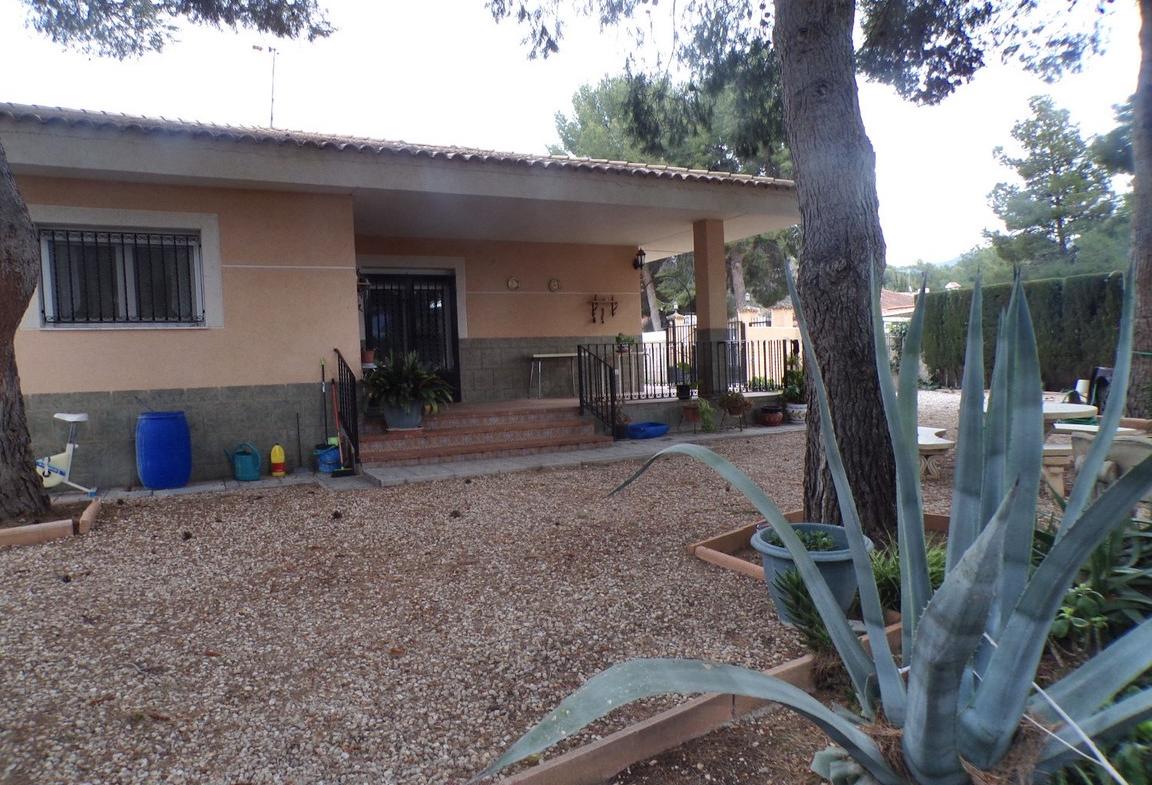 Country house with 3 bedrooms and 3 bathrooms in TIBI | Ref: SCH-5205