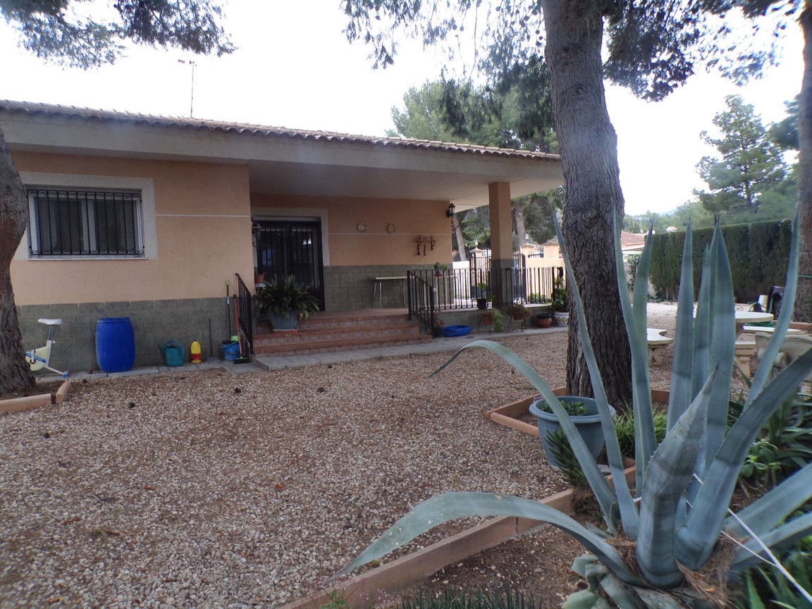 Country house with 3 bedrooms and 3 bathrooms in TIBI | Ref: SCH-5205