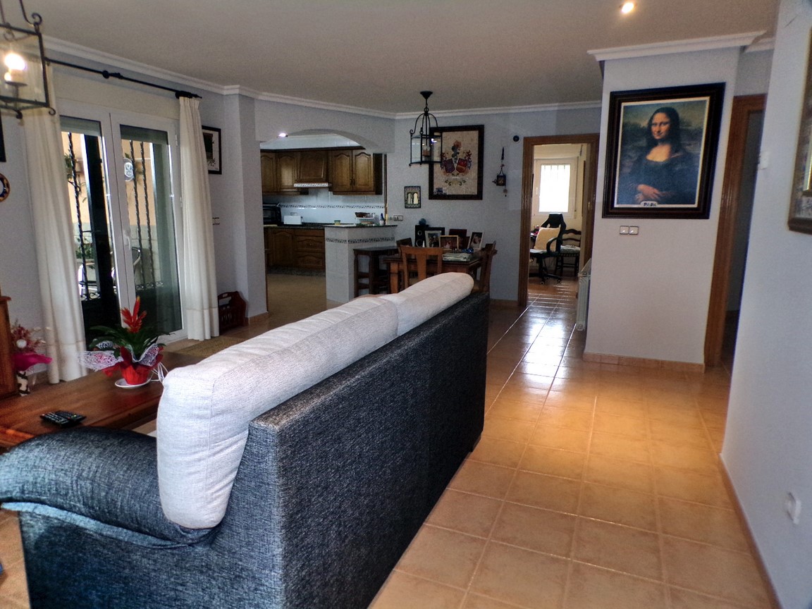 Country house with 3 bedrooms and 3 bathrooms in TIBI | Ref: SCH-5205