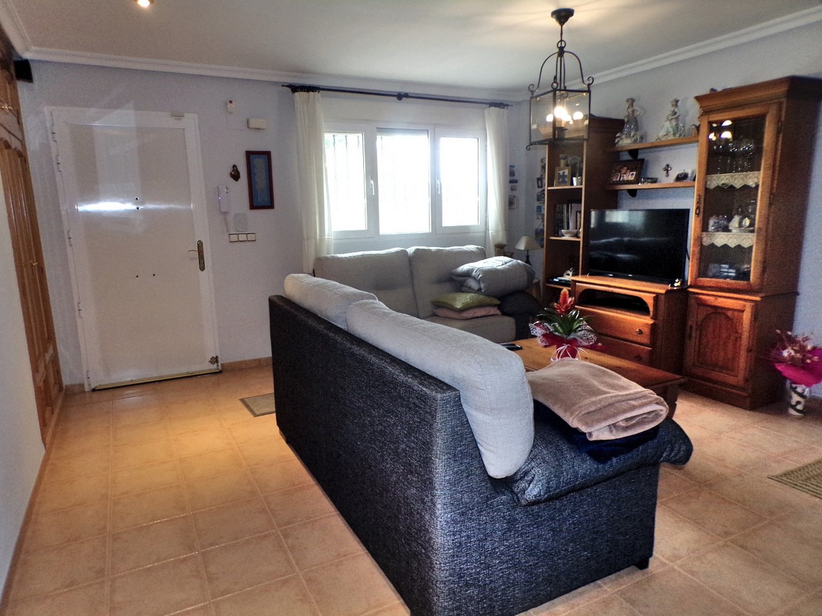 Country house with 3 bedrooms and 3 bathrooms in TIBI | Ref: SCH-5205