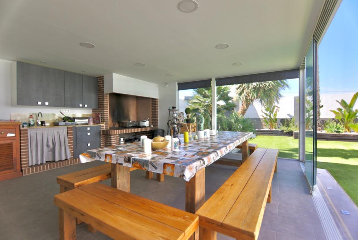 Country house with 3 bedrooms and 3 bathrooms in ELDA | Ref: SCH-5227