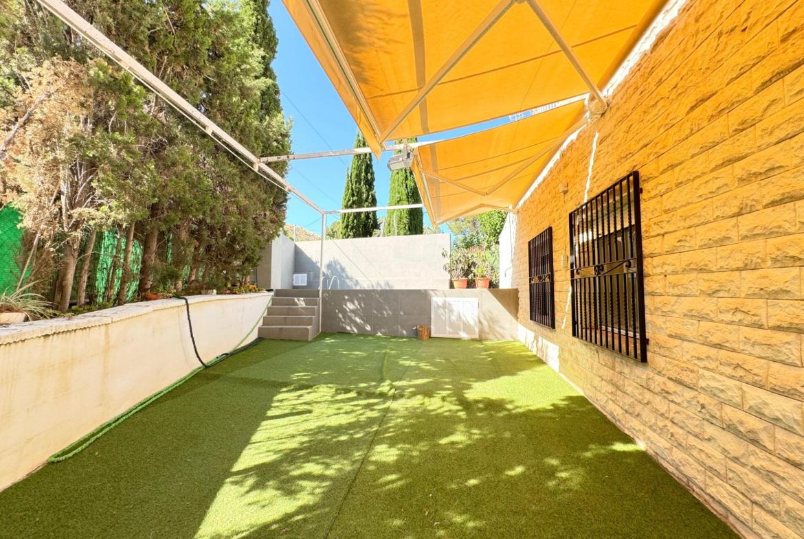 Country house with 3 bedrooms and 1 bathroom in ELDA | Ref: SCH-5228