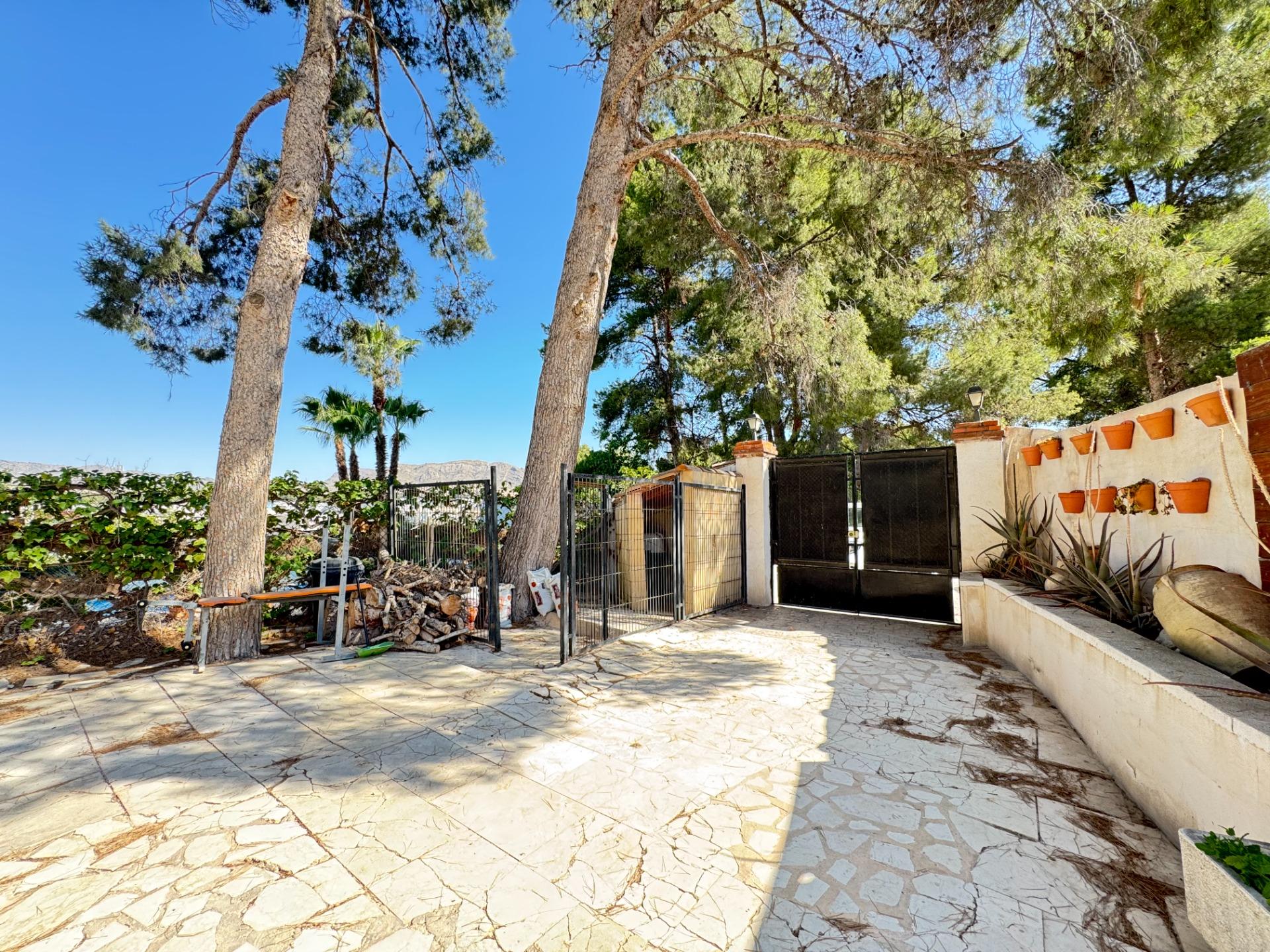 Country house with 3 bedrooms and 1 bathroom in ELDA | Ref: SCH-5228