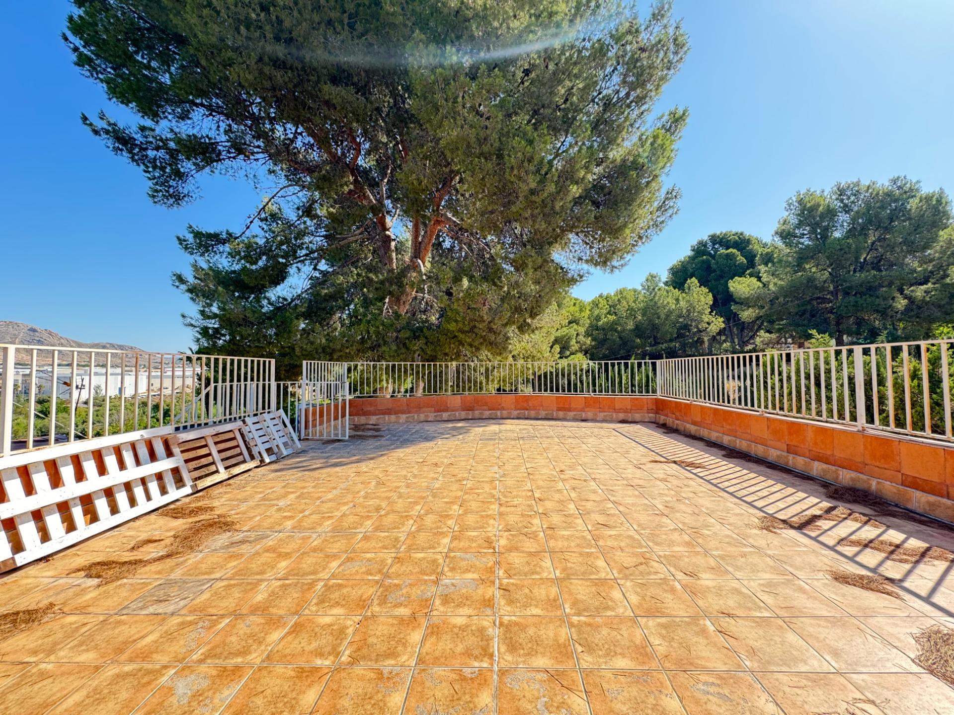 Country house with 3 bedrooms and 1 bathroom in ELDA | Ref: SCH-5228