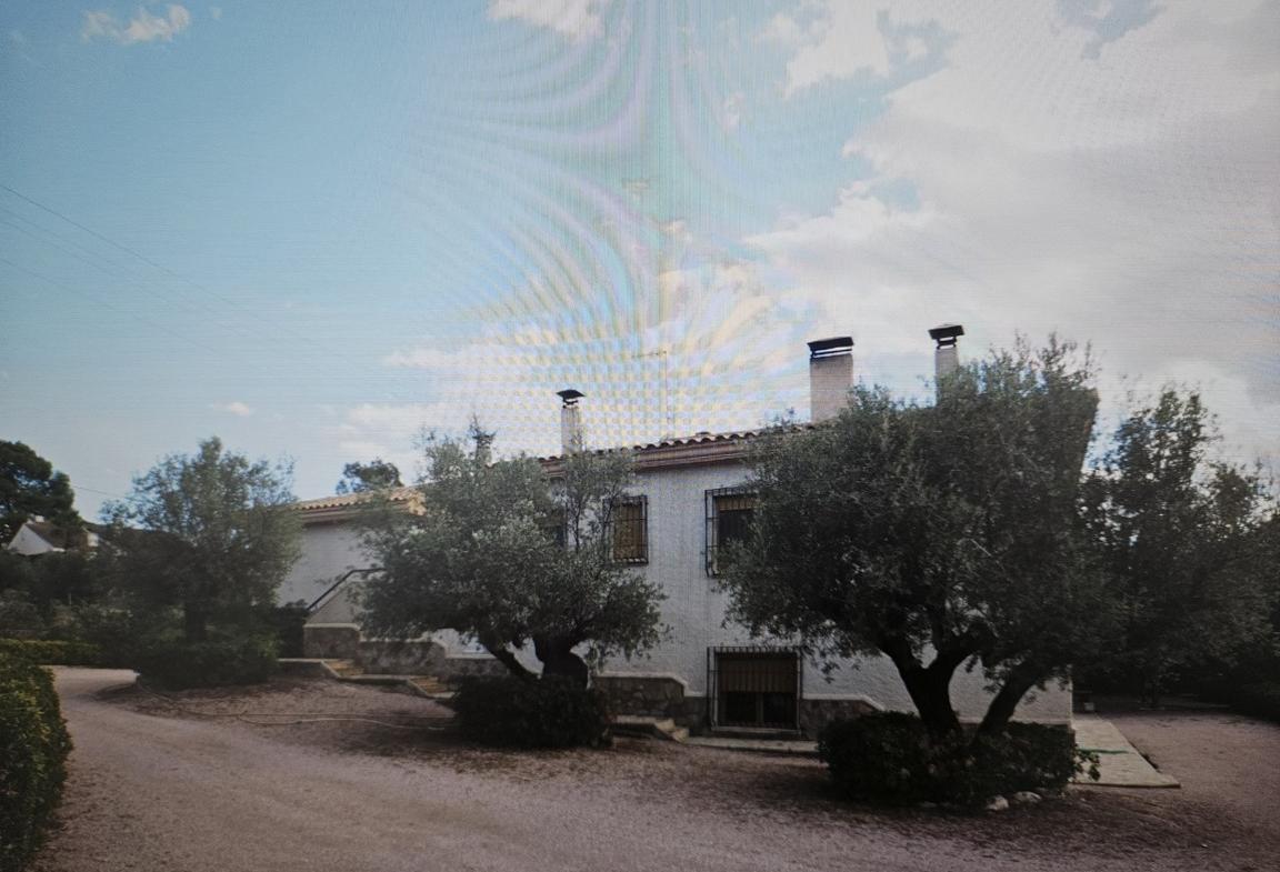 Country house with 4 bedrooms and 4 bathrooms in PETRER | Ref: SCH-5231