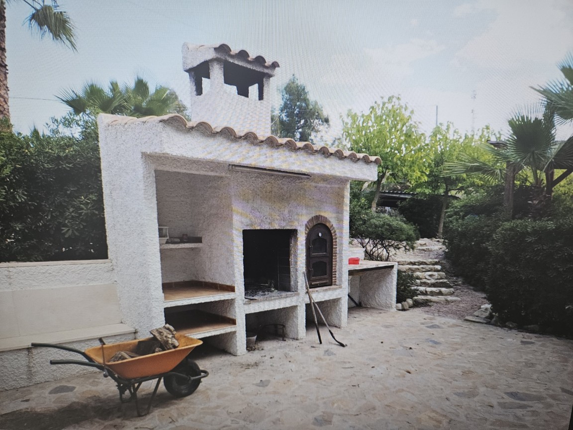 Country house with 4 bedrooms and 4 bathrooms in PETRER | Ref: SCH-5231