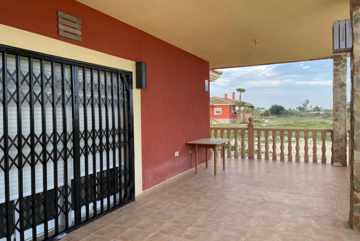 Country house with 3 bedrooms and 2 bathrooms in CREVILLENTE | Ref: SCH-5243