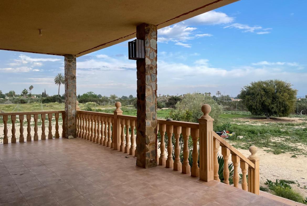 Country house with 3 bedrooms and 2 bathrooms in CREVILLENTE | Ref: SCH-5243