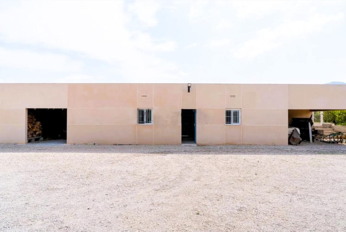 Country house with 4 bedrooms and 2 bathrooms in LA MATANZA | Ref: SCH-5245