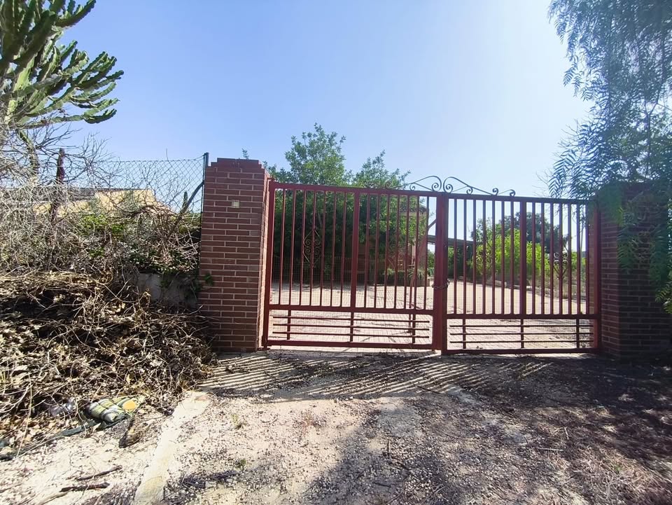 Country house with 3 bedrooms and 1 bathroom in ELCHE | Ref: SCH-5248