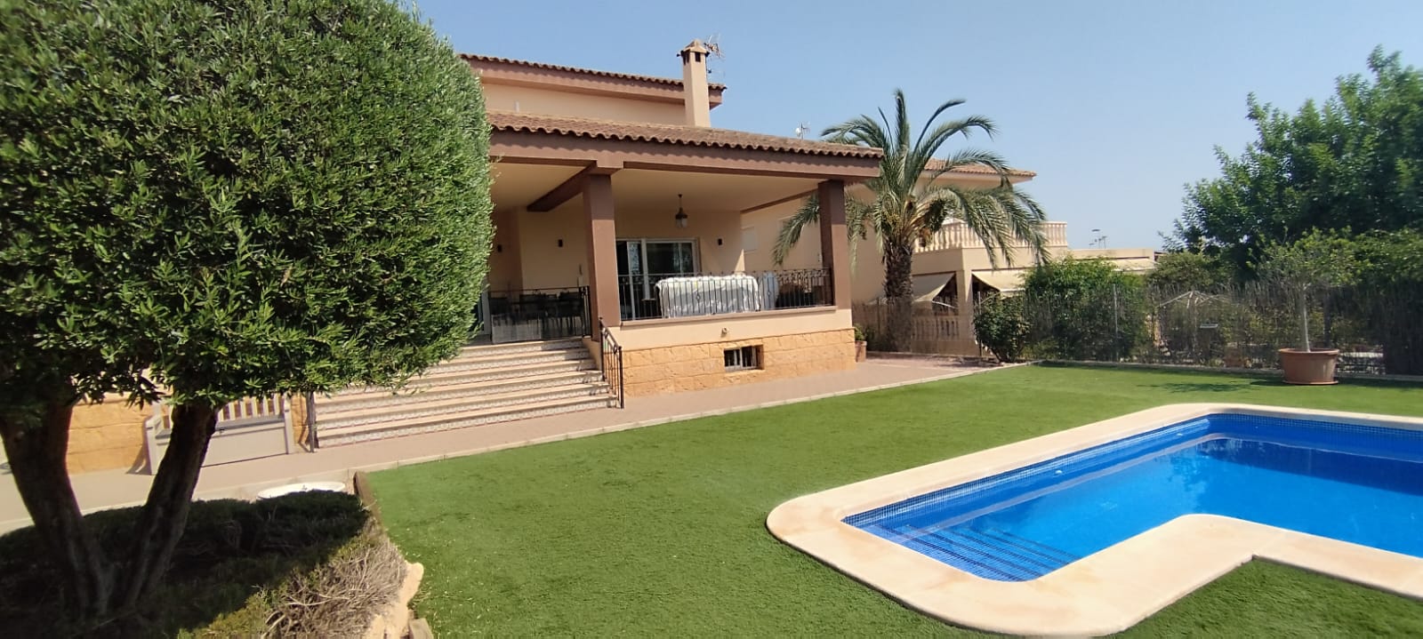 Country house with 4 bedrooms and 4 bathrooms in ELCHE | Ref: SCH-5273