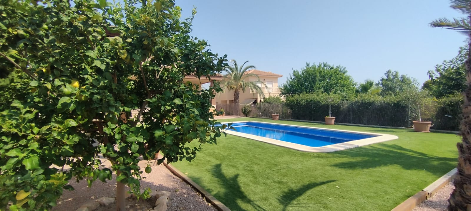 Country house with 4 bedrooms and 4 bathrooms in ELCHE | Ref: SCH-5273