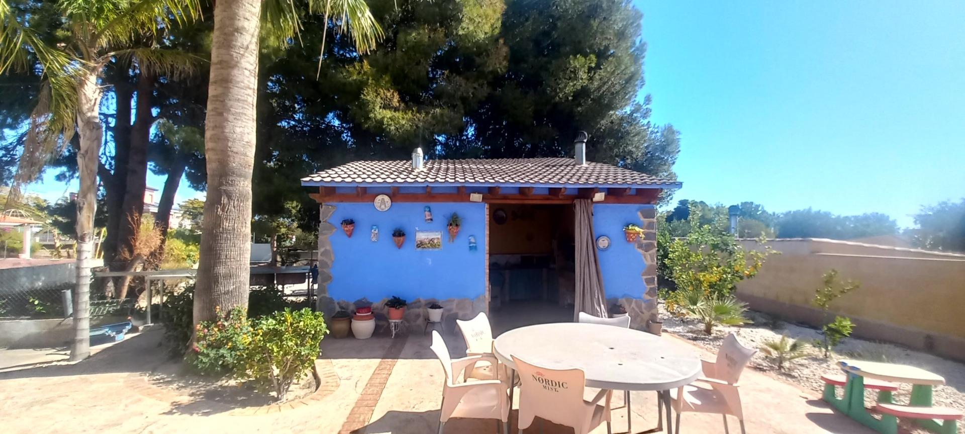 Country house with 4 bedrooms and 3 bathrooms in san vicente | Ref: SCH-5277