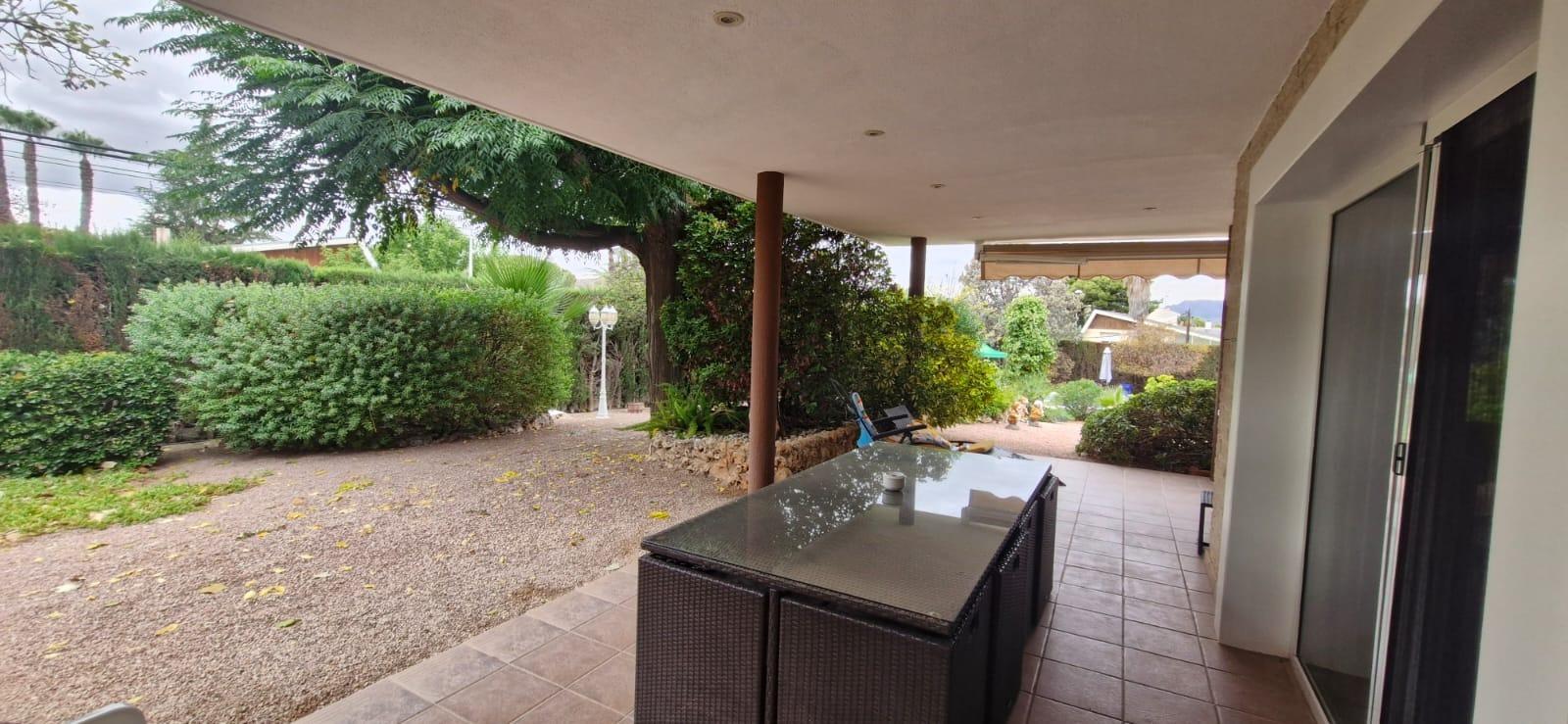 Country house with 4 bedrooms and 3 bathrooms in PETRER | Ref: SCH-5279