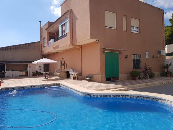Country house with 6 bedrooms and 3 bathrooms in MONOVAR | Ref: SCH-5281