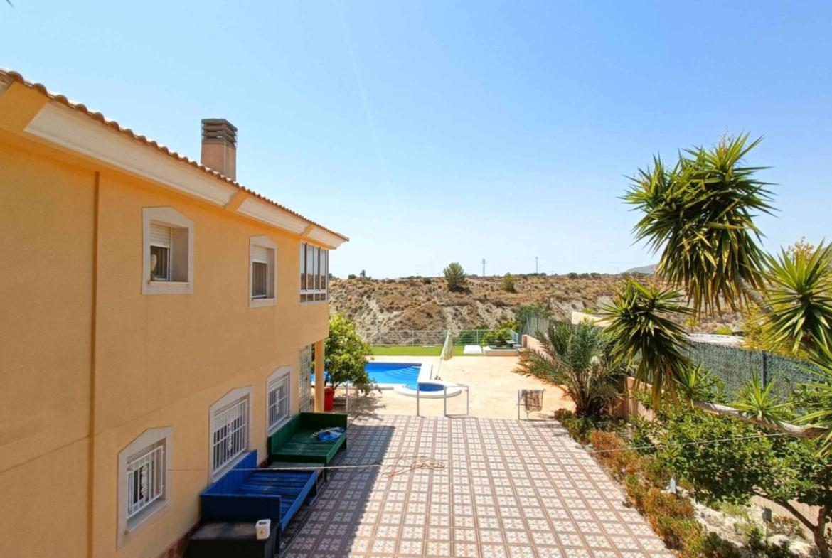 Country house with 5 bedrooms and 3 bathrooms in ABANILLA | Ref: SCH-5286