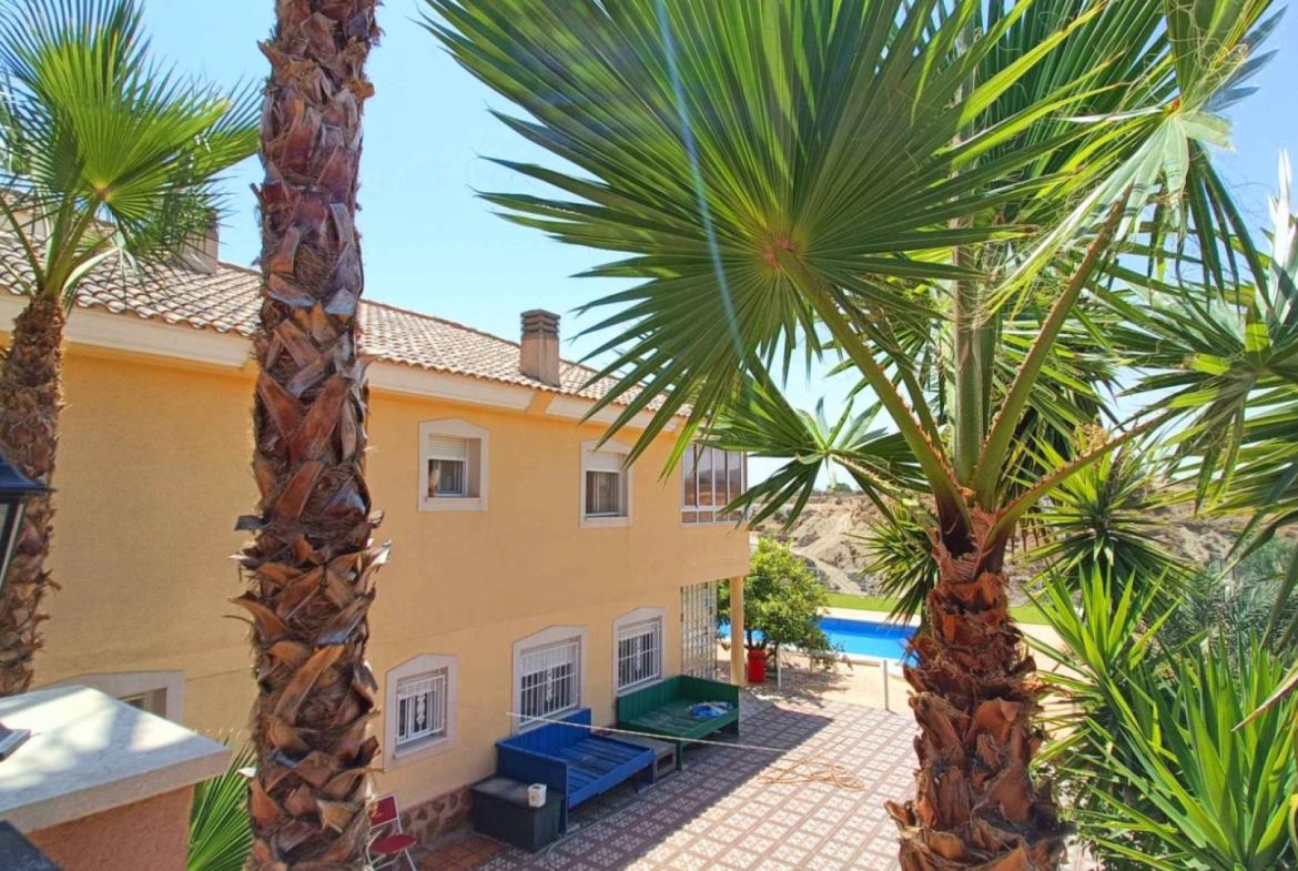 Country house with 5 bedrooms and 3 bathrooms in ABANILLA | Ref: SCH-5286
