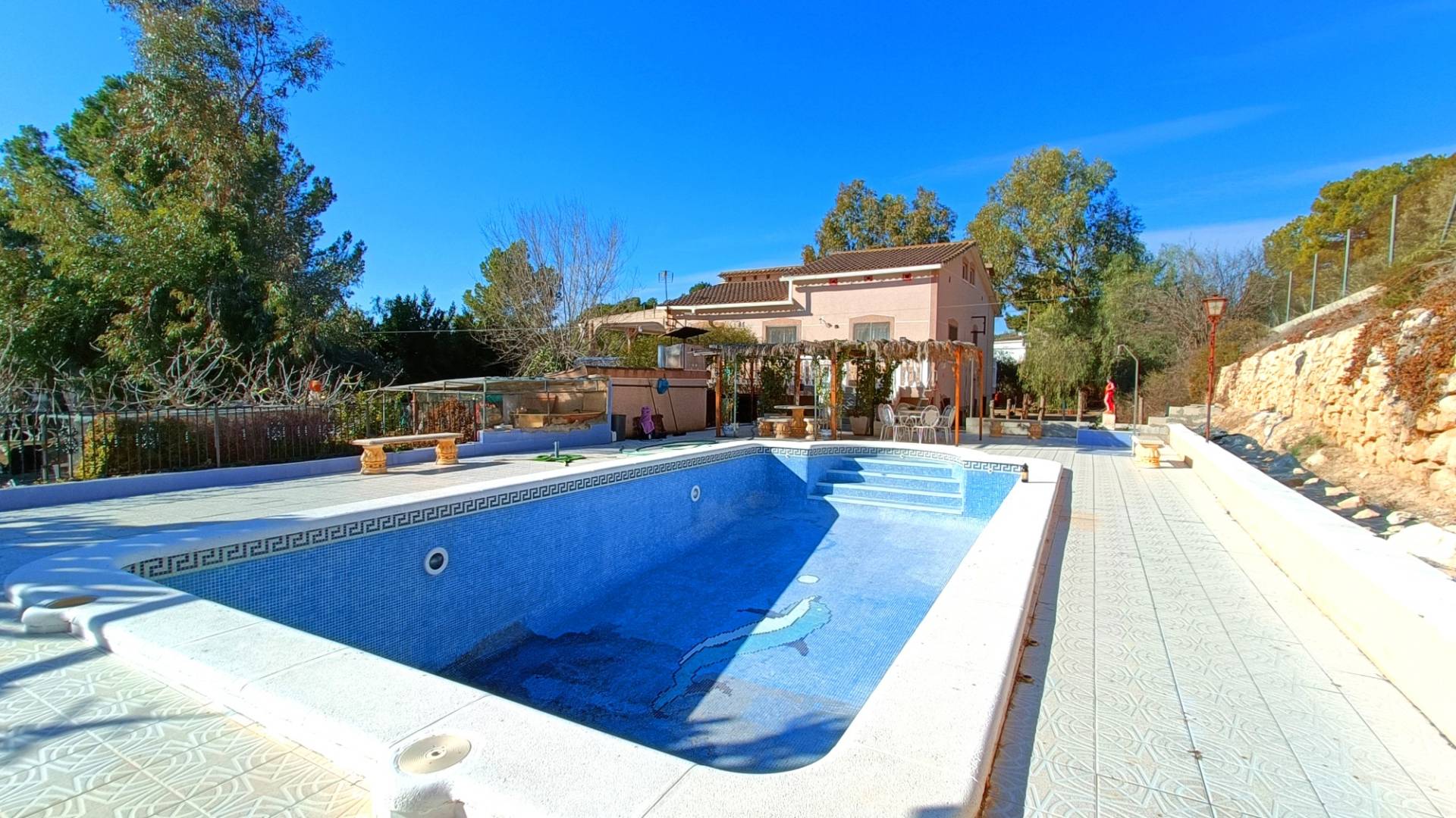 Country house with 4 bedrooms and 2 bathrooms in LA ROMANA | Ref: SCH-5289
