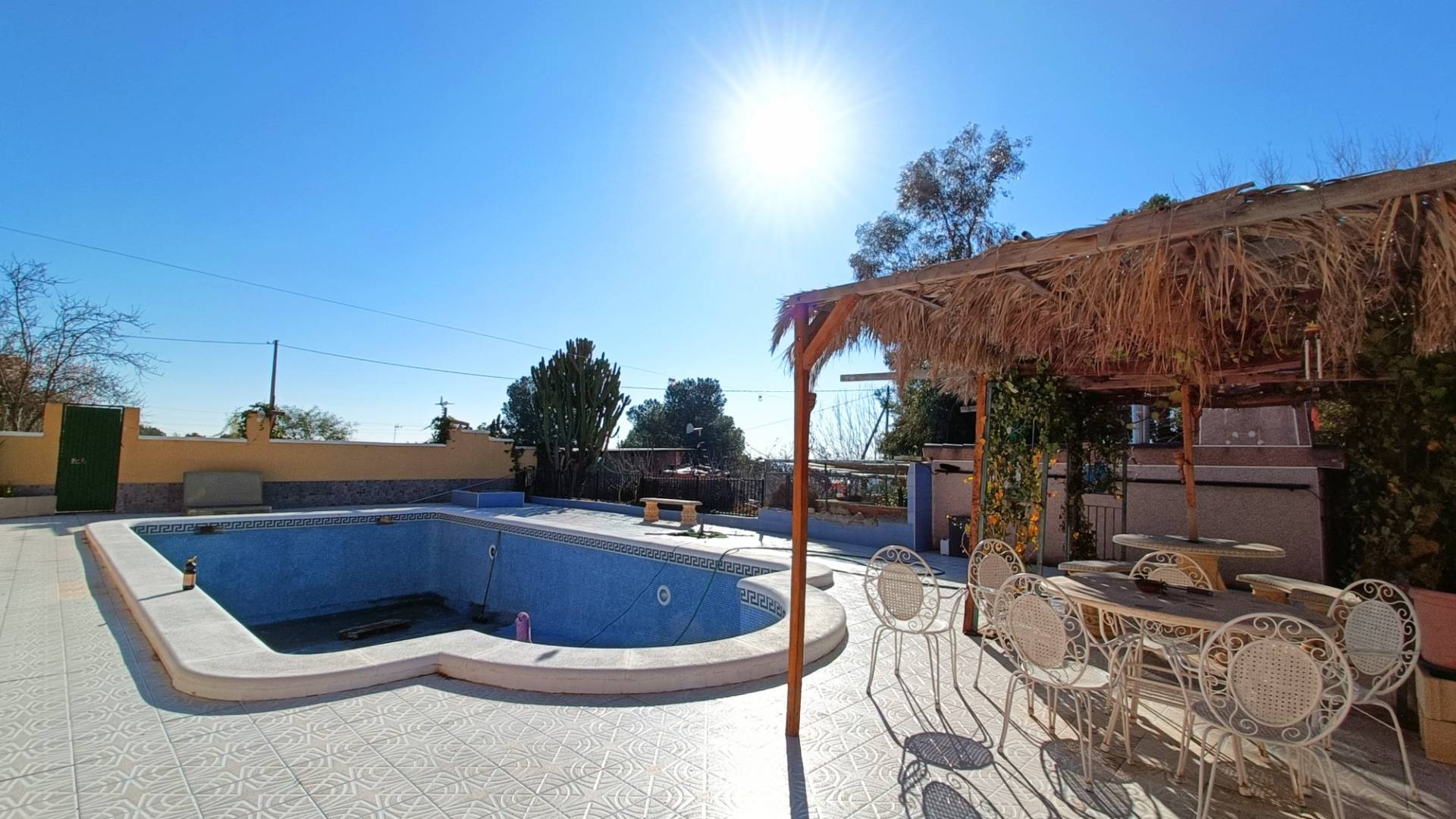 Country house with 4 bedrooms and 2 bathrooms in LA ROMANA | Ref: SCH-5289