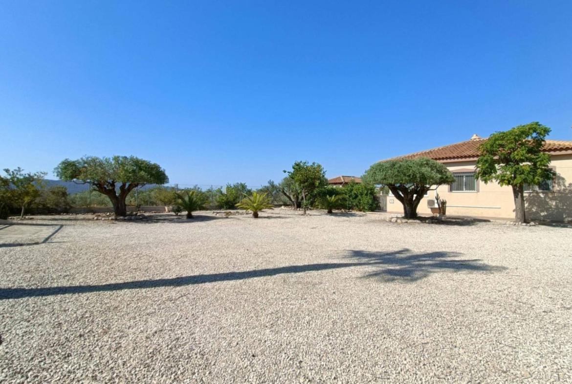 Country house with 3 bedrooms and 2 bathrooms in Macisvenda | Ref: SCH-5292
