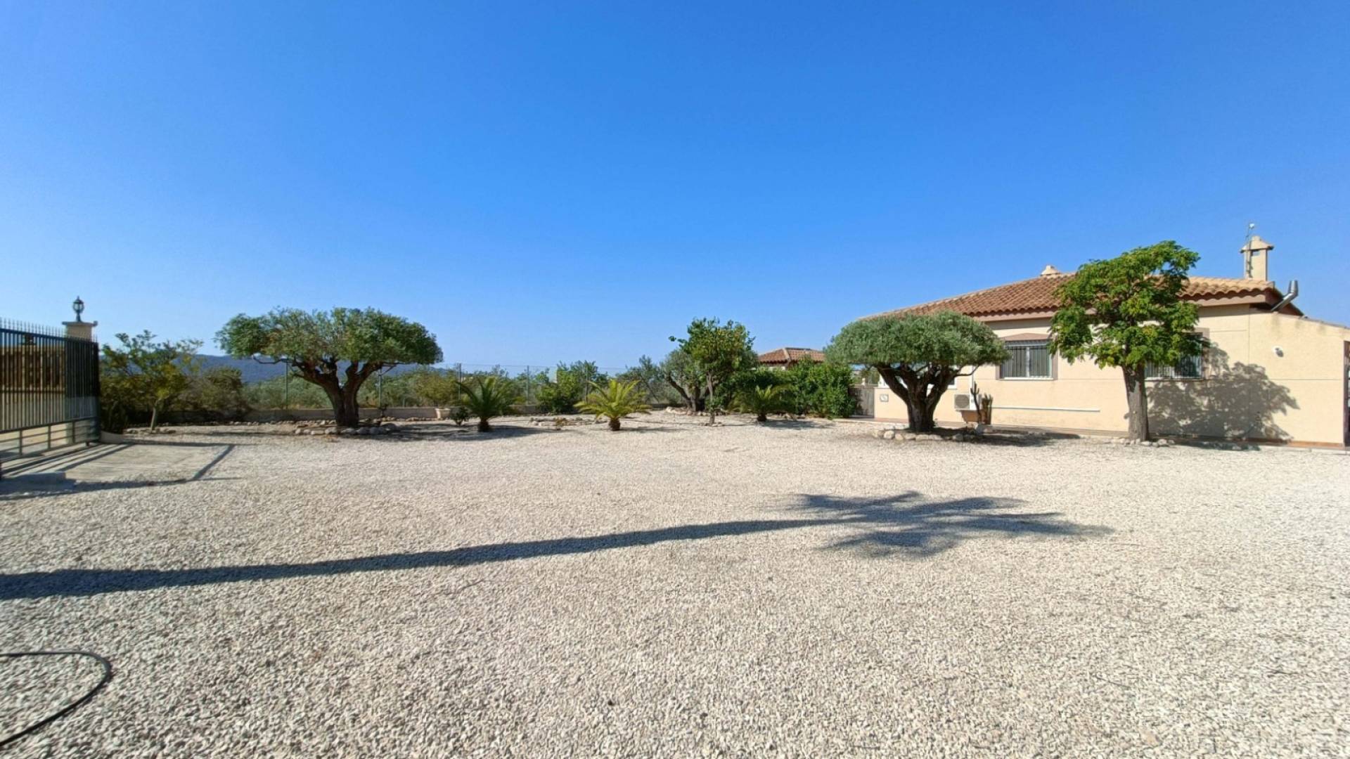 Country house with 3 bedrooms and 2 bathrooms in Macisvenda | Ref: SCH-5292