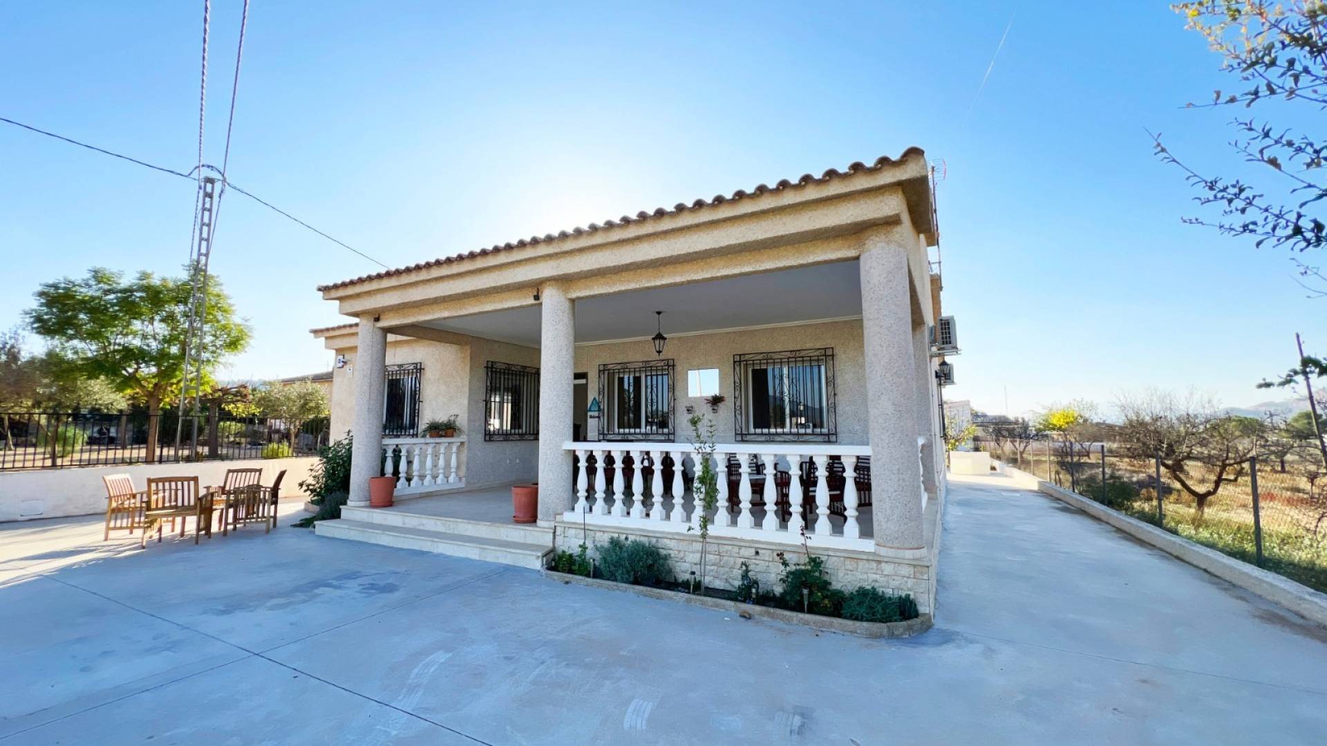 17605591621-2.jpg Country house with 4 bedrooms and 2 bathrooms in Barbaroja | Ref: SCH-5293
