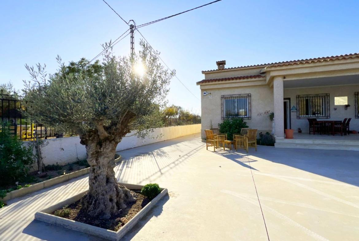 Country house with 4 bedrooms and 2 bathrooms in Barbaroja | Ref: SCH-5293