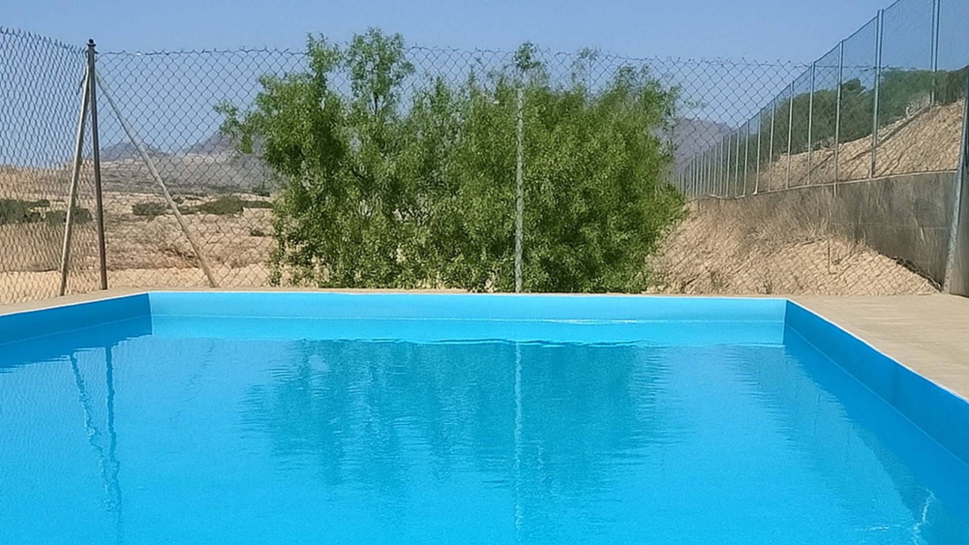 Country house with 4 bedrooms and 2 bathrooms in ASPE | Ref: SCH-5296
