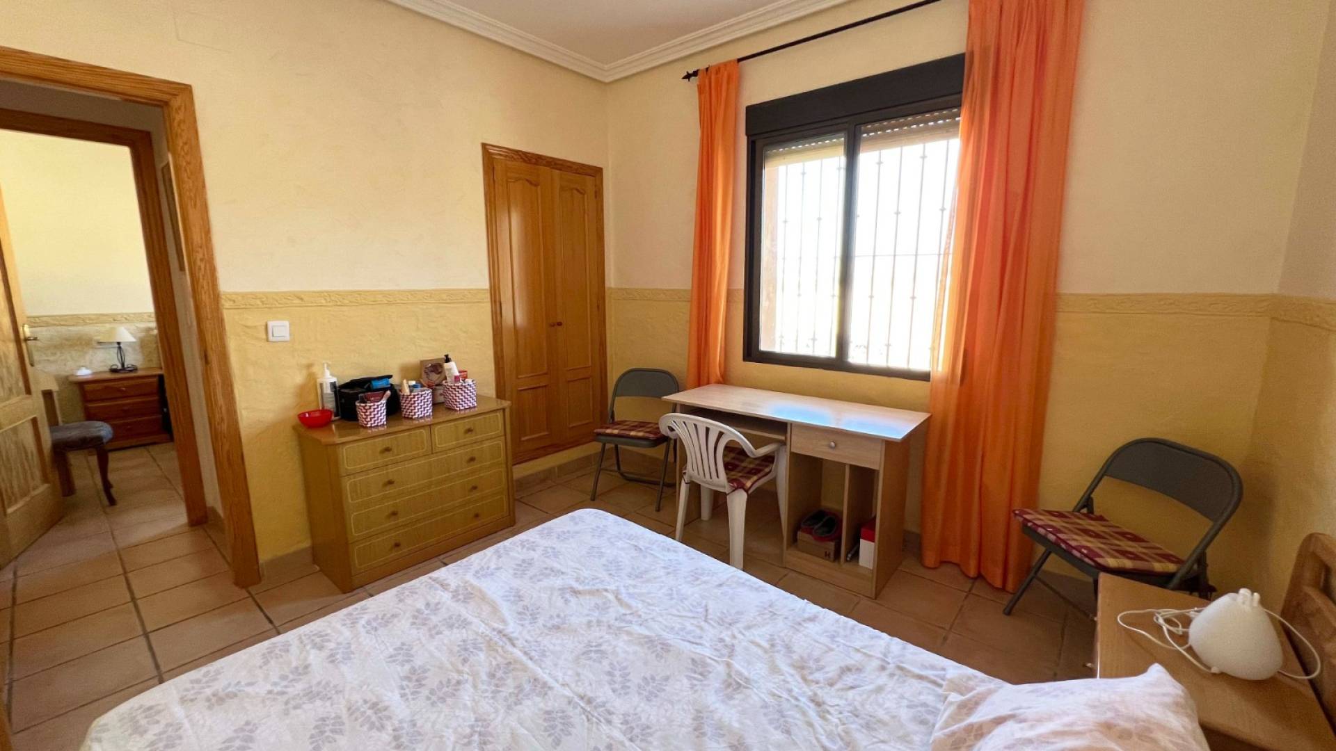 Country house with 4 bedrooms and 2 bathrooms in ASPE | Ref: SCH-5296