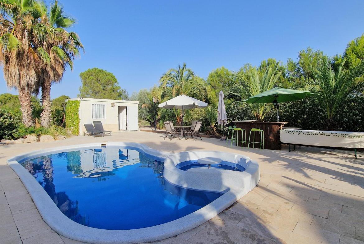 Country house with 5 bedrooms and 2 bathrooms in MONOVAR | Ref: SCH-5297
