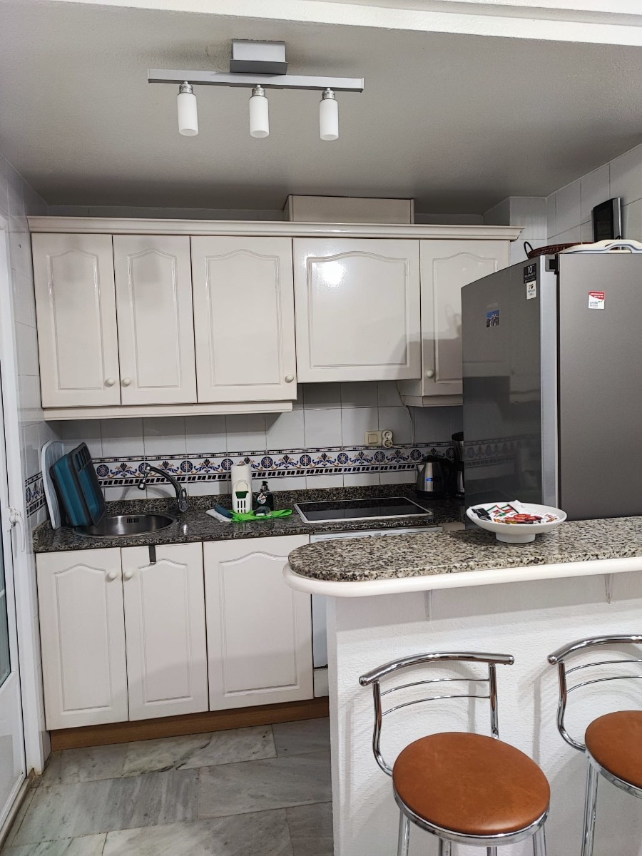 Apartment with 2 bedrooms and 1 bathroom in Torrevieja | Ref: VA5360