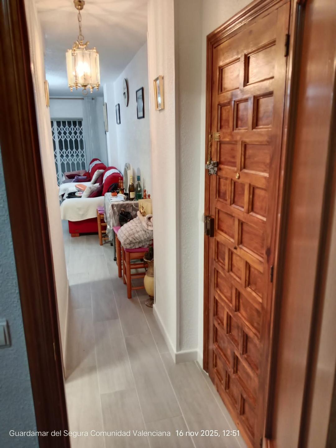 Apartment with 2 bedrooms and 1 bathroom in GUARDAMAR DEL SEGURA | Ref: SCH-5305