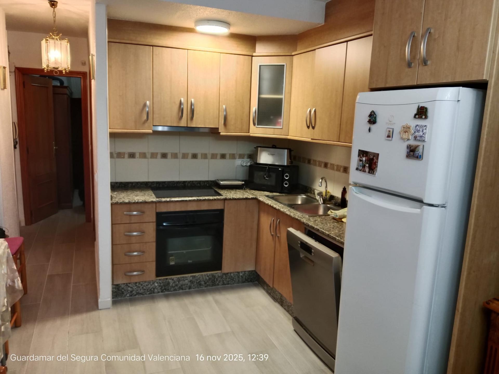 Apartment with 2 bedrooms and 1 bathroom in GUARDAMAR DEL SEGURA | Ref: SCH-5305