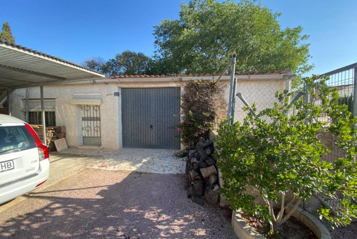 Country house with 5 bedrooms and 2 bathrooms in SAX | Ref: SCH-5320