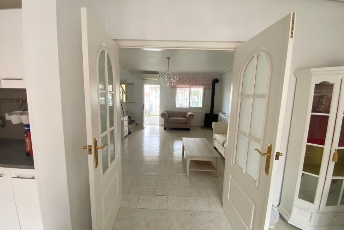 Townhouse with 2 bedrooms and 2 bathrooms in Benijófar | Ref: VA5371