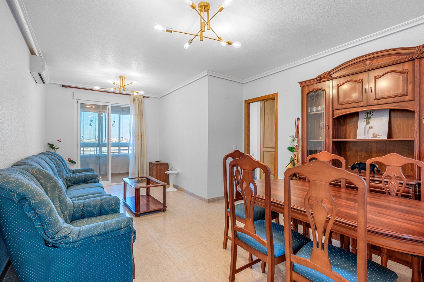 Apartment with 2 bedrooms and 1 bathroom in Torrevieja | Ref: A-003488