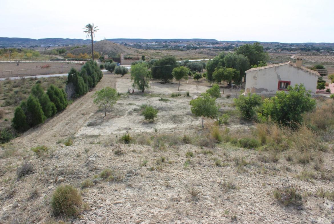 Country house with 5 bedrooms and 2 bathrooms in Alicante | Ref: SCH-5327