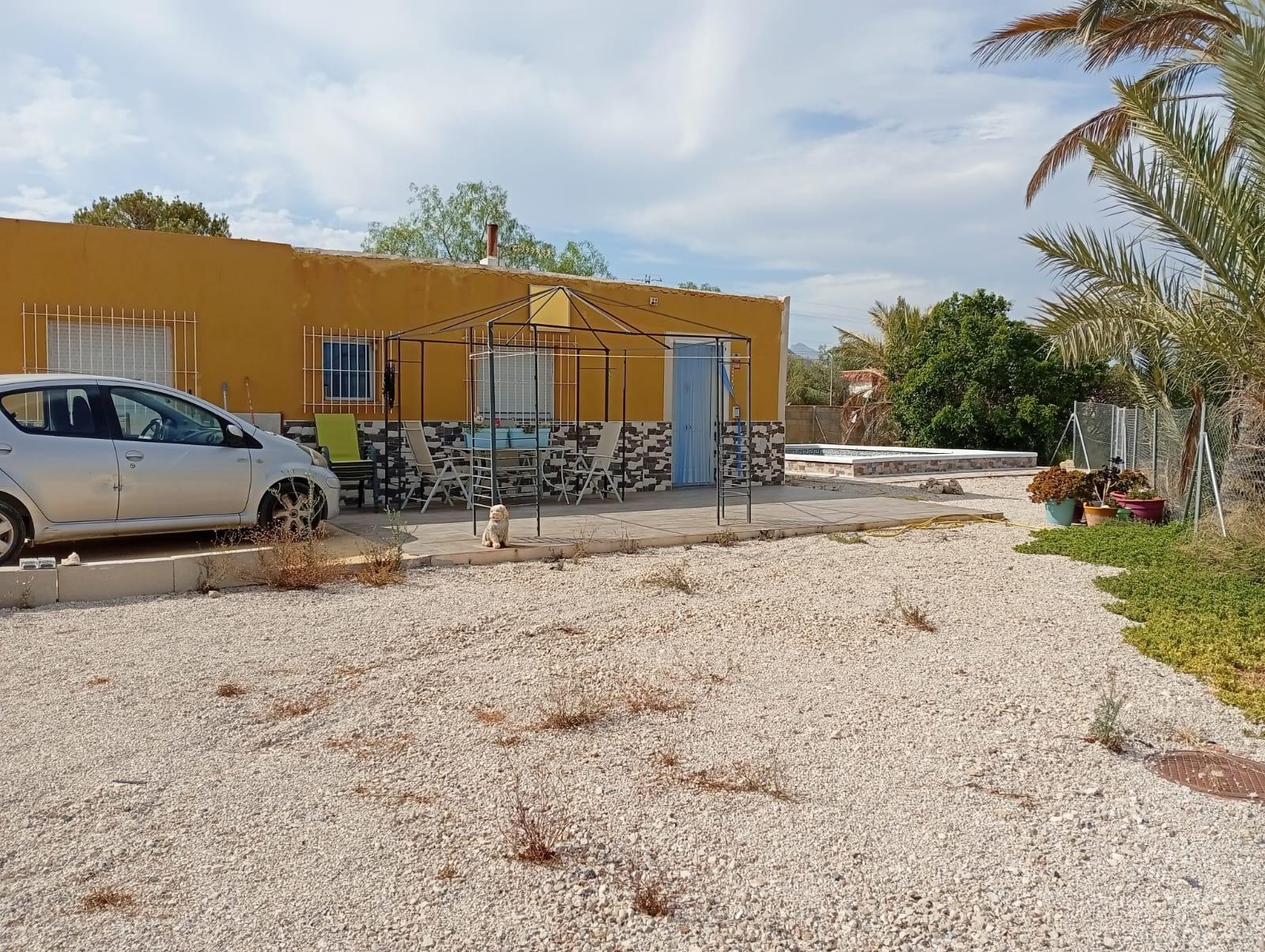 17675549180-1.jpg Country house with 3 bedrooms and 1 bathroom in Alicante | Ref: SCH-5328