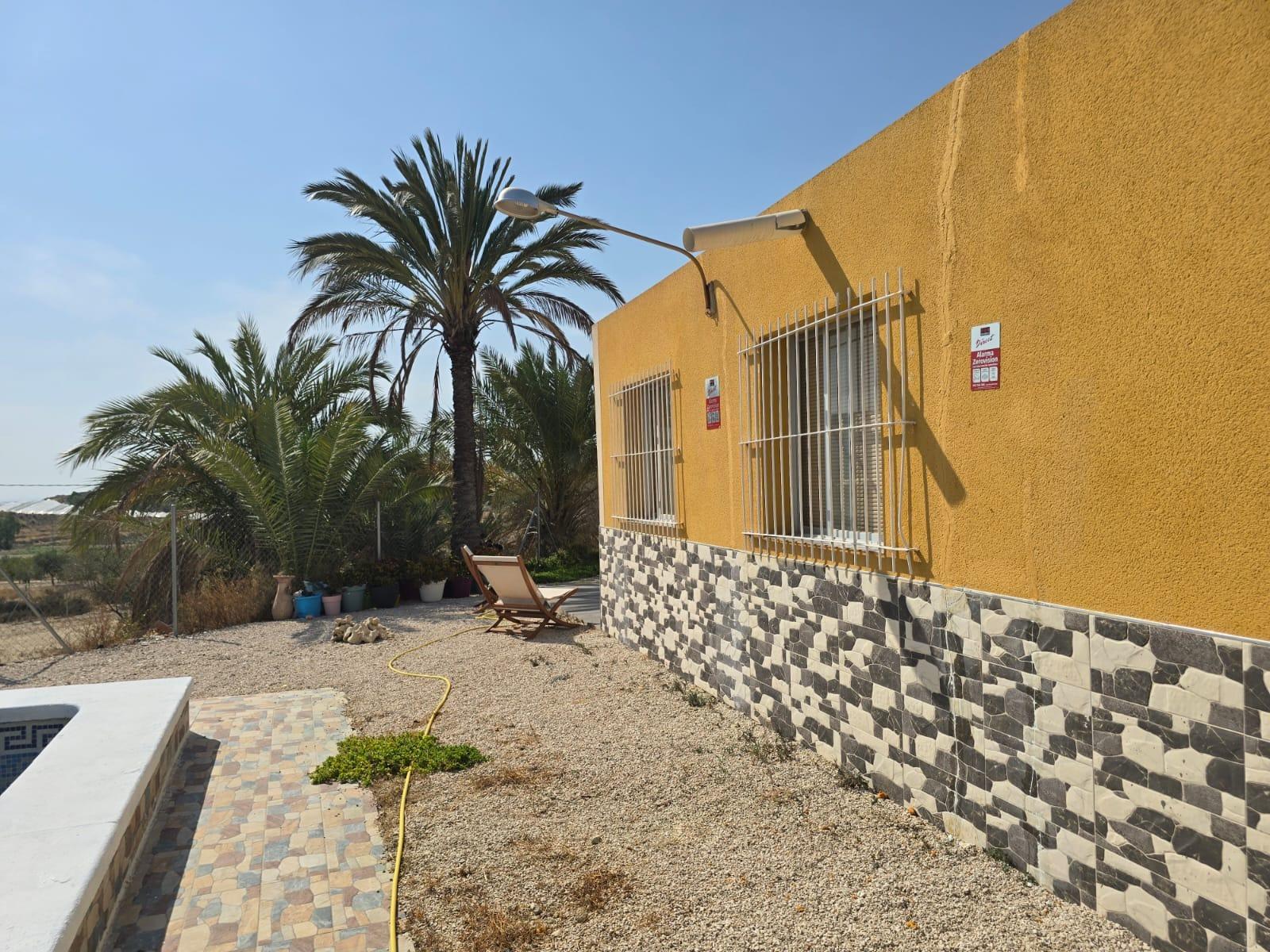 17675549184-5.jpg Country house with 3 bedrooms and 1 bathroom in Alicante | Ref: SCH-5328