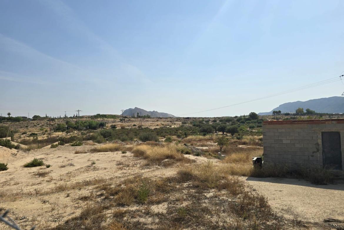 Country house with 3 bedrooms and 1 bathroom in Alicante | Ref: SCH-5328