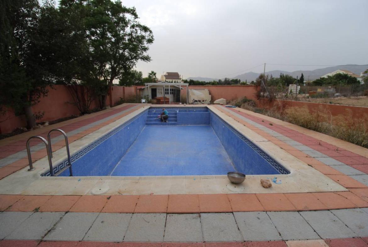 Country house with 6 bedrooms and 6 bathrooms in CREVILLENTE | Ref: SCH-5333