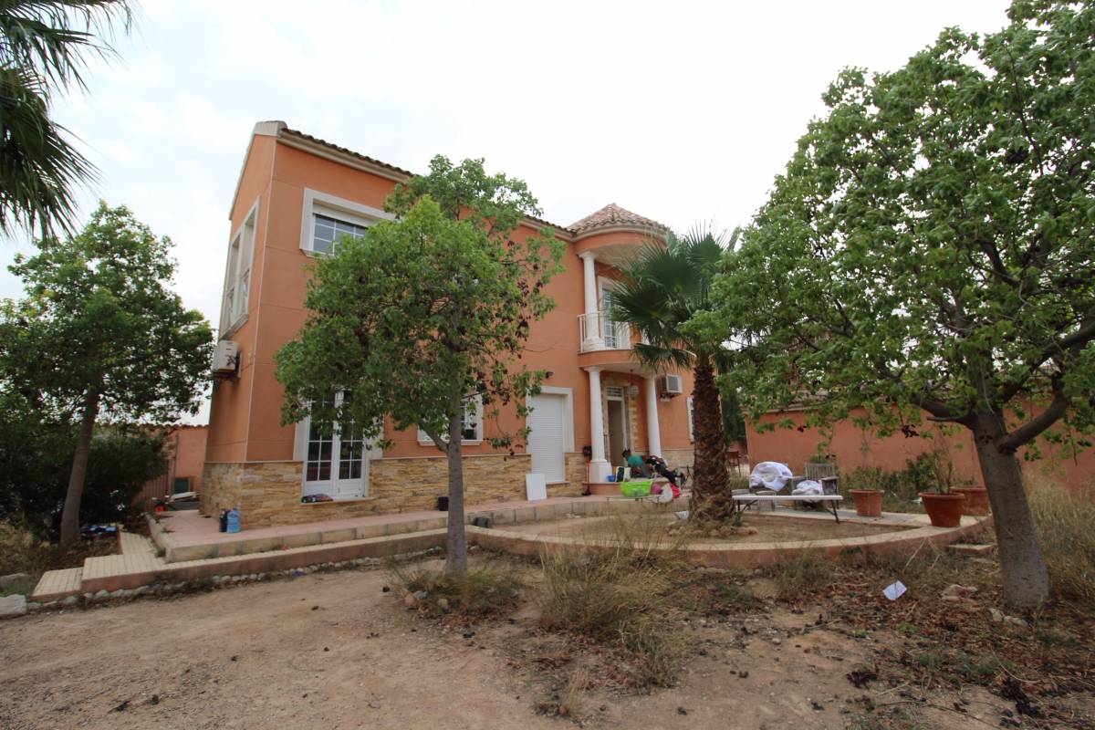 17682500248-9.jpg Country house with 6 bedrooms and 6 bathrooms in CREVILLENTE | Ref: SCH-5333