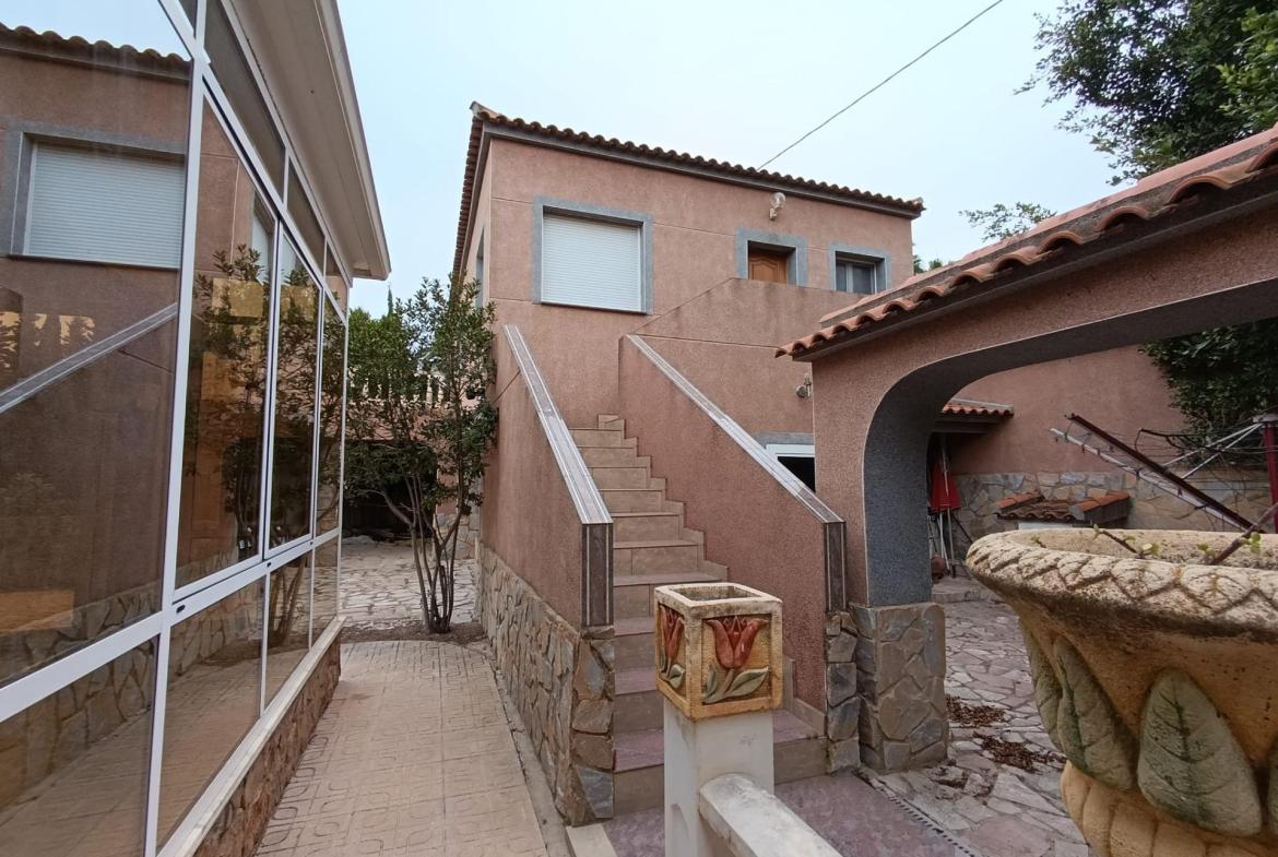 Country house with 6 bedrooms and 3 bathrooms in LA MARINA | Ref: SCH-5340