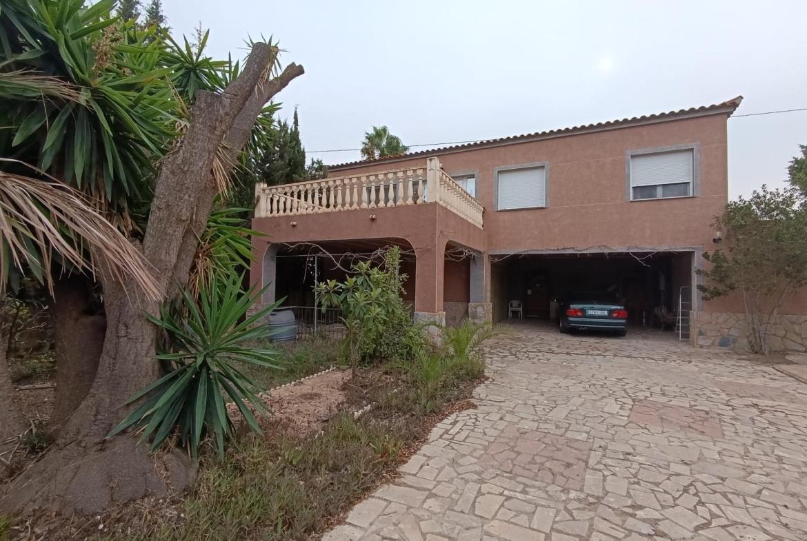 Country house with 6 bedrooms and 3 bathrooms in LA MARINA | Ref: SCH-5340