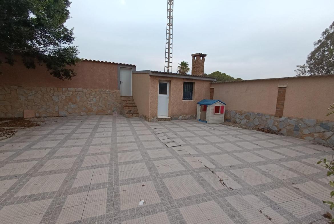 Country house with 6 bedrooms and 3 bathrooms in LA MARINA | Ref: SCH-5340