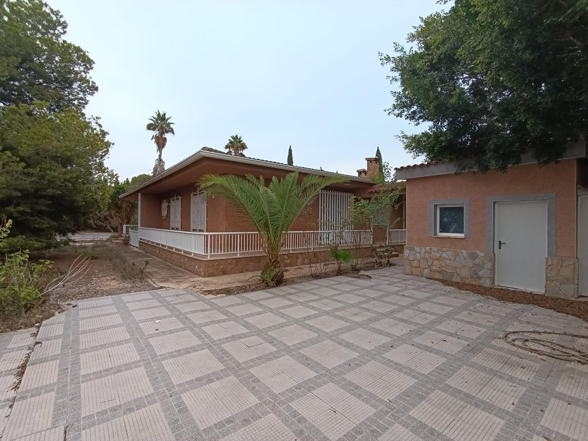 17698881359-10.jpg Country house with 6 bedrooms and 3 bathrooms in LA MARINA | Ref: SCH-5340