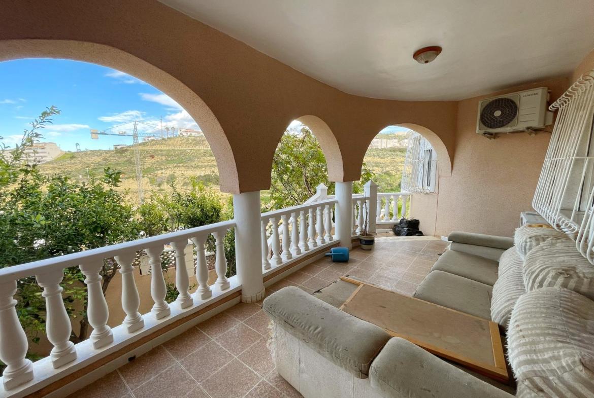 Villa with 5 bedrooms and 3 bathrooms in Ciudad Quesada | Ref: VA5383