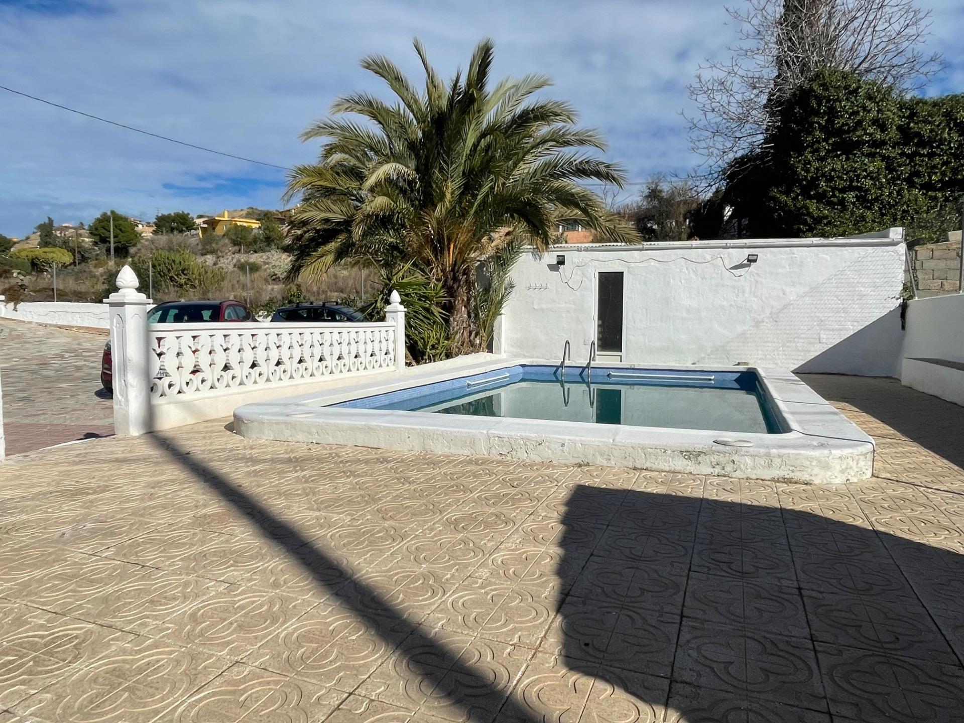 Country house with 5 bedrooms and 2 bathrooms in ELCHE | Ref: SCH-5358