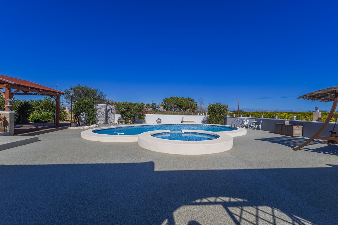17733512322-2.jpg Country house with 7 bedrooms and 3 bathrooms in ORIHUELA | Ref: SCH-5361